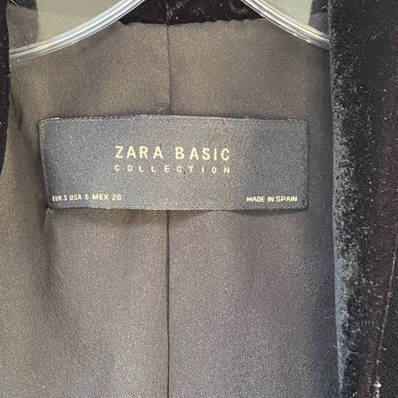 Zara Velvet ‘Smoking jacket ‘ - Picture 4 of 4